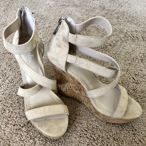 👡 suede wedges - 8 👡